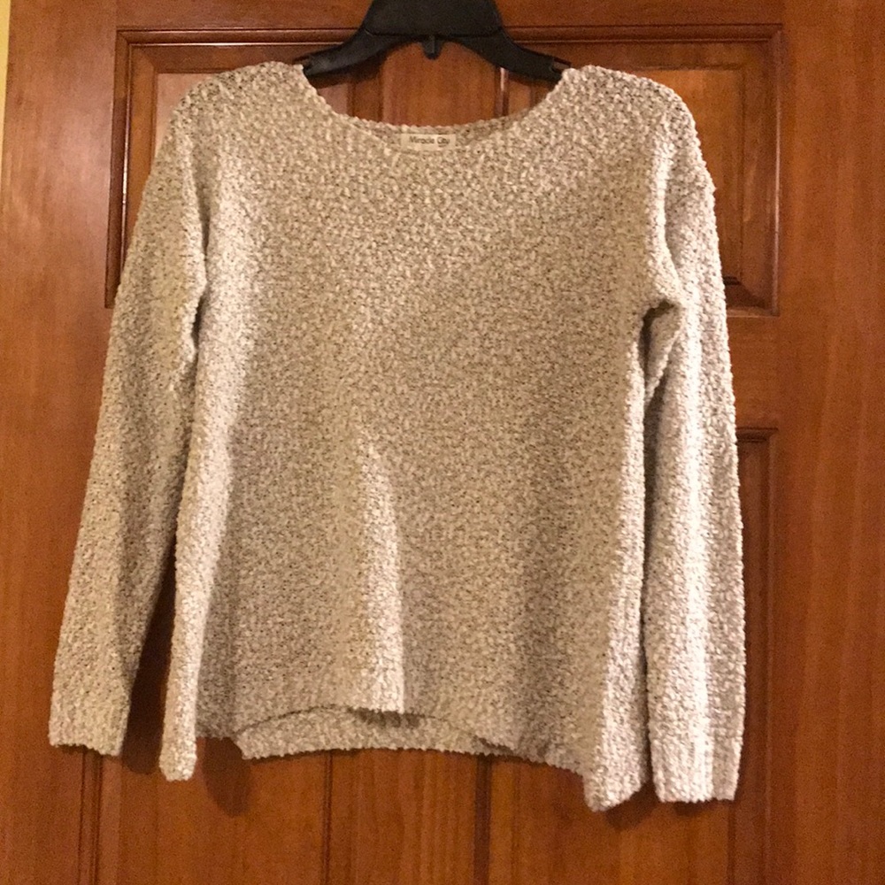 Oatmeal textured sweater size s/m